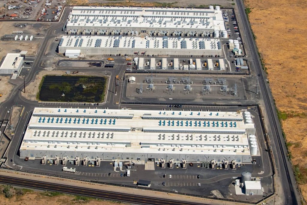 Part of AWS's us-west-2 availability zone, showing three datacenters