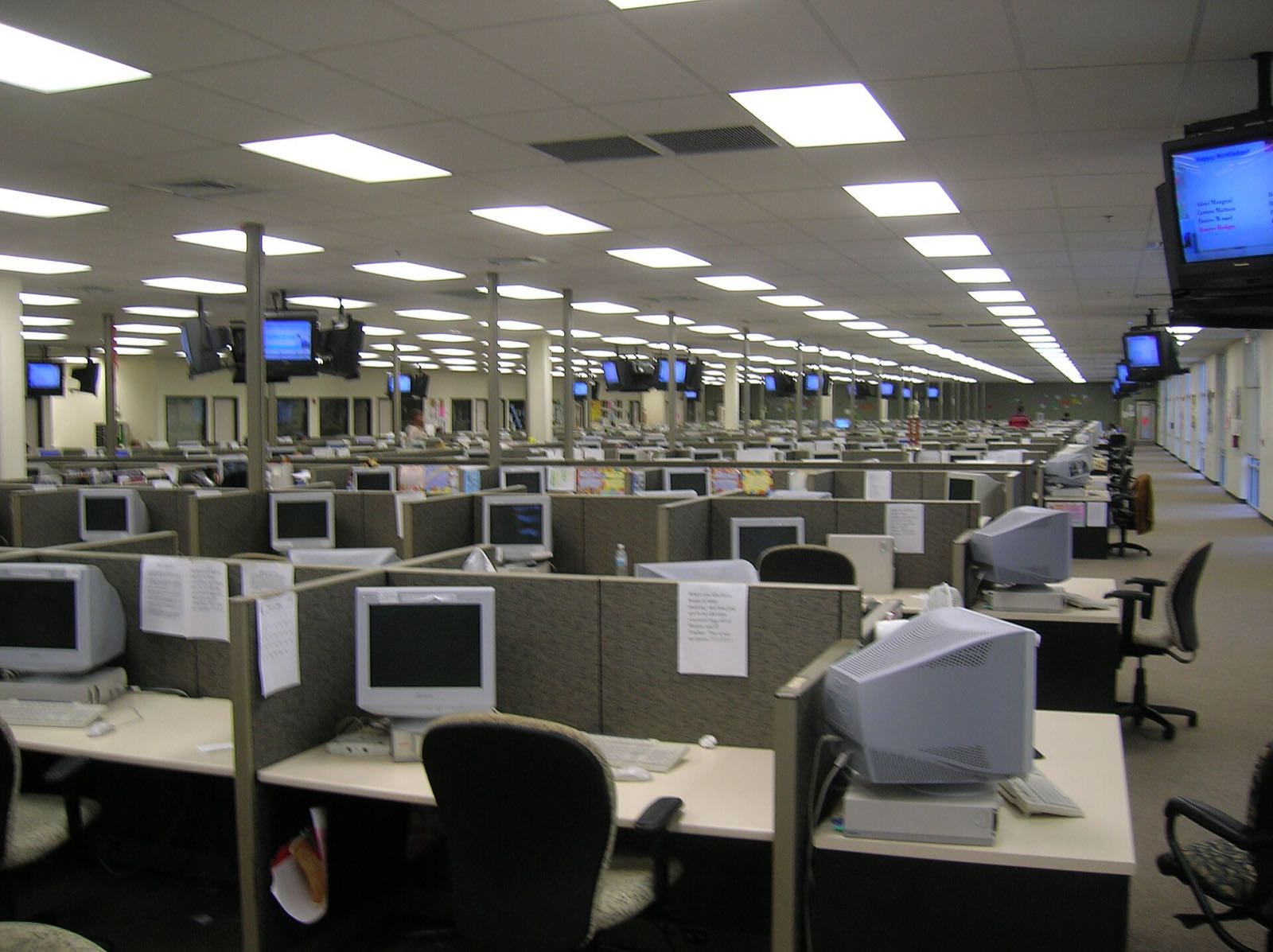 A very large call centre in Lakeland , FL