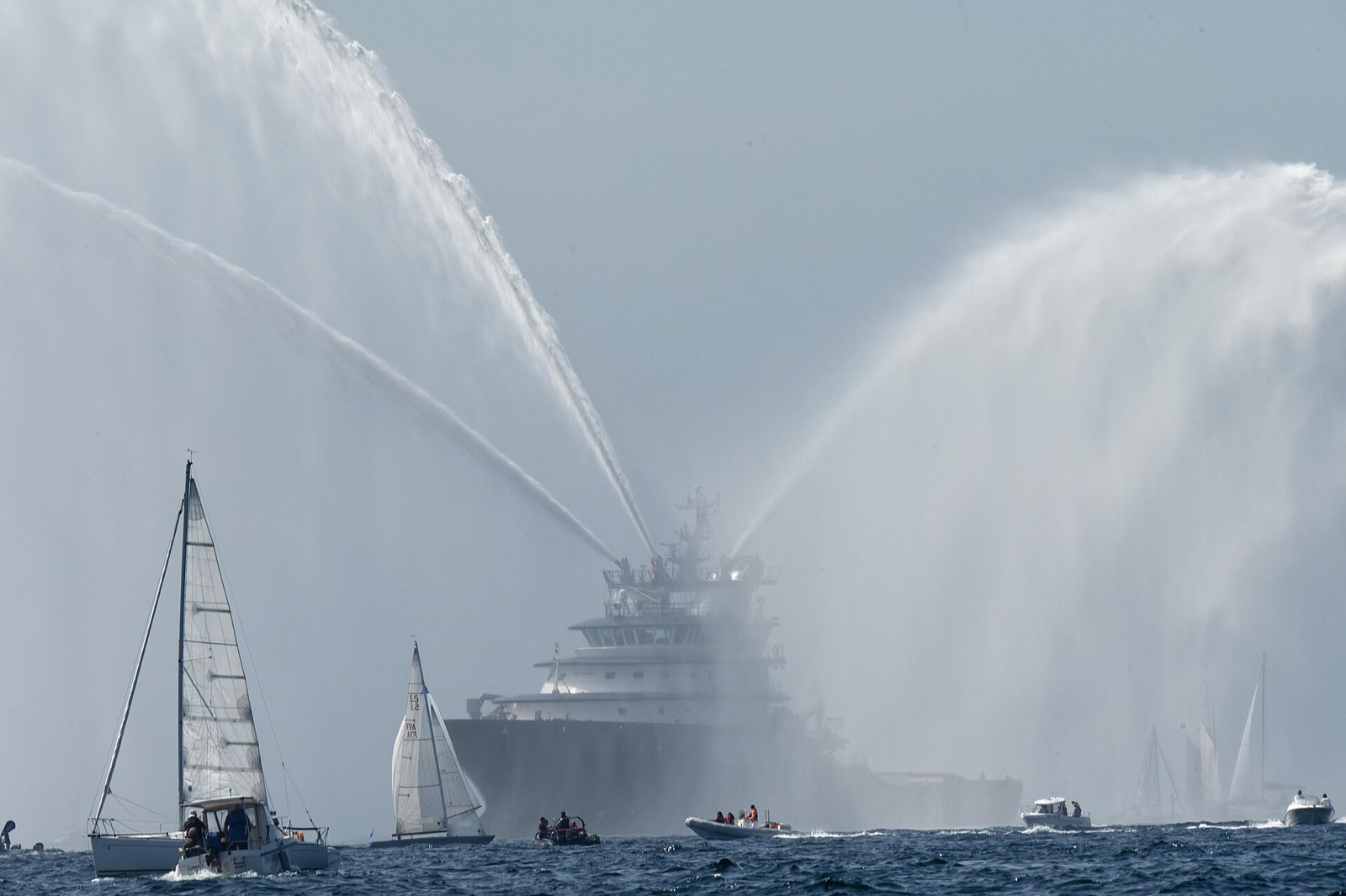 During the Brest International Maritime Festival 2024, majestic sailing ships, traditional boats, and vessels from all over the world gathered in Brest harbor. For six days, 627 bo